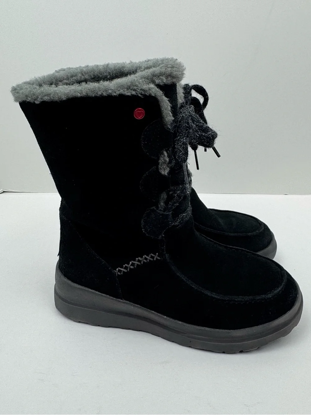 I Heart UGG Youth Black Wool Lined Boots. Size 4. Excellent preowned condition.
